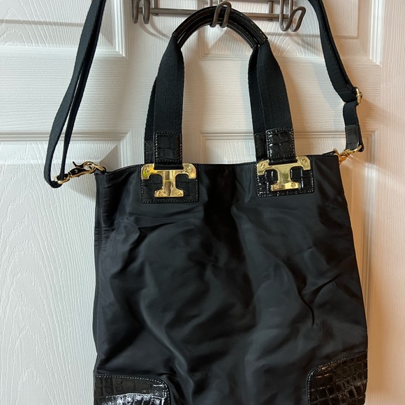 Tory Burch Black Tote with Gold Details - Picture 2 of 11